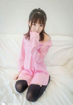 年轻漂亮大胸继拇2_4K高清在线