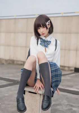 老师为什么会在这里第一季_DVD免费播放