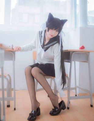 他在丈夫面前_BD免费播放